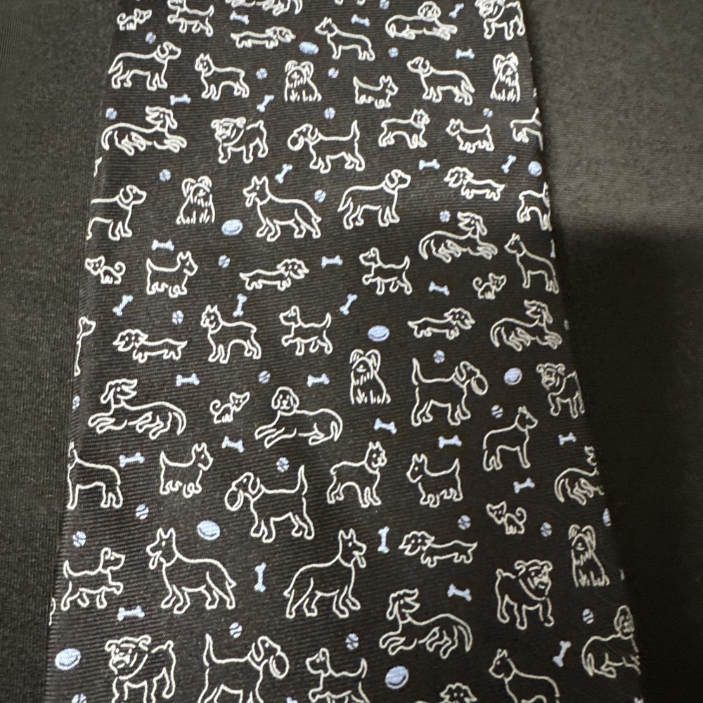 Bird Dog Bay Men's Silk Tie Dog Park Navy and Light Blue Lots of Breeds EUC - Picture 2 of 5